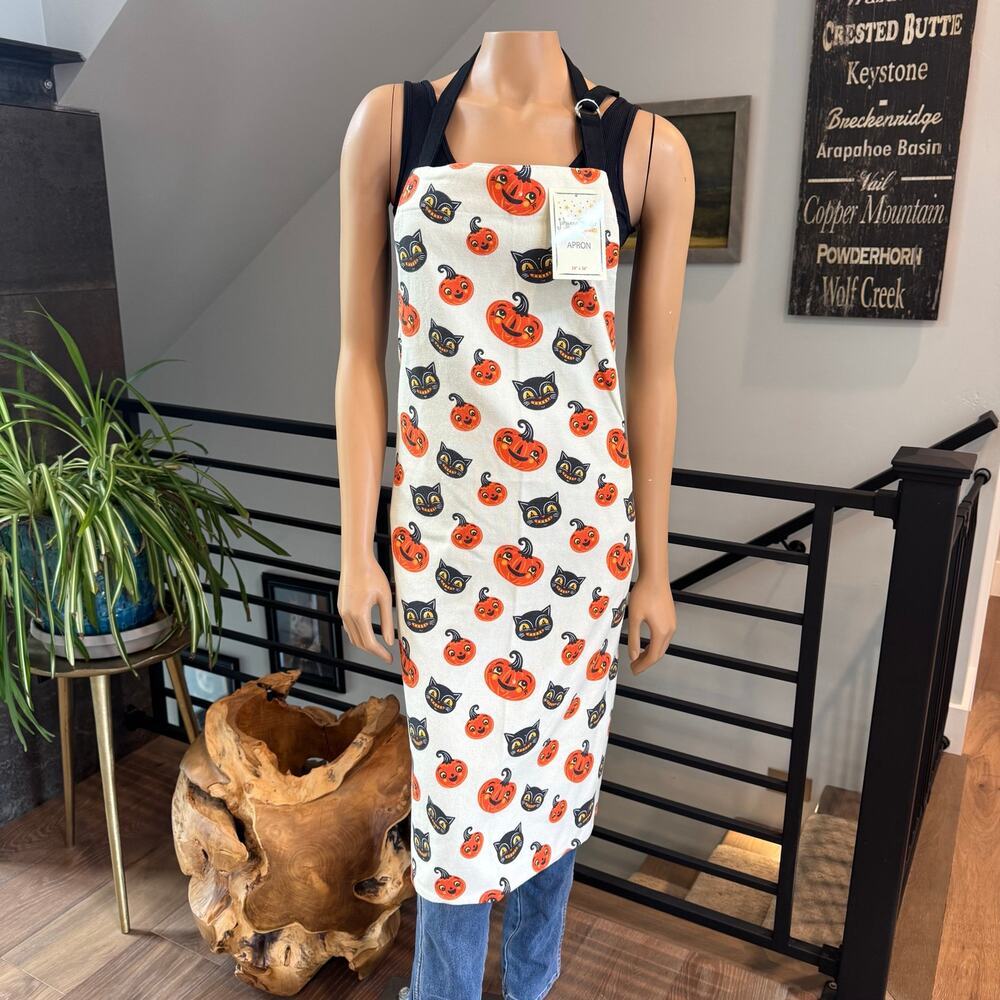 Johanna Parker Halloween Apron Vintage Style Retro Cat Pumpkin Jack O Lantern